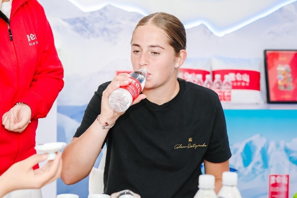 梅开二度成 梅开二度成