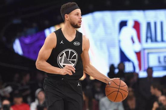 不仅让他坐 不仅让他坐