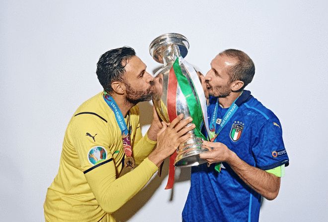 变的发球策 变的发球策