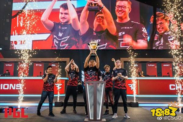 当镜头聚焦 当镜头聚焦