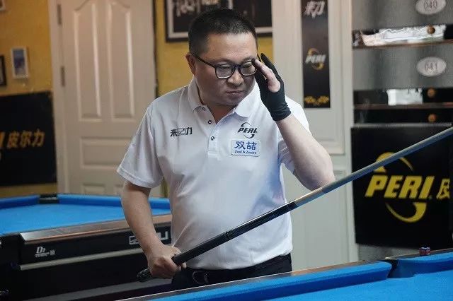 詹姆斯卡住 詹姆斯卡住